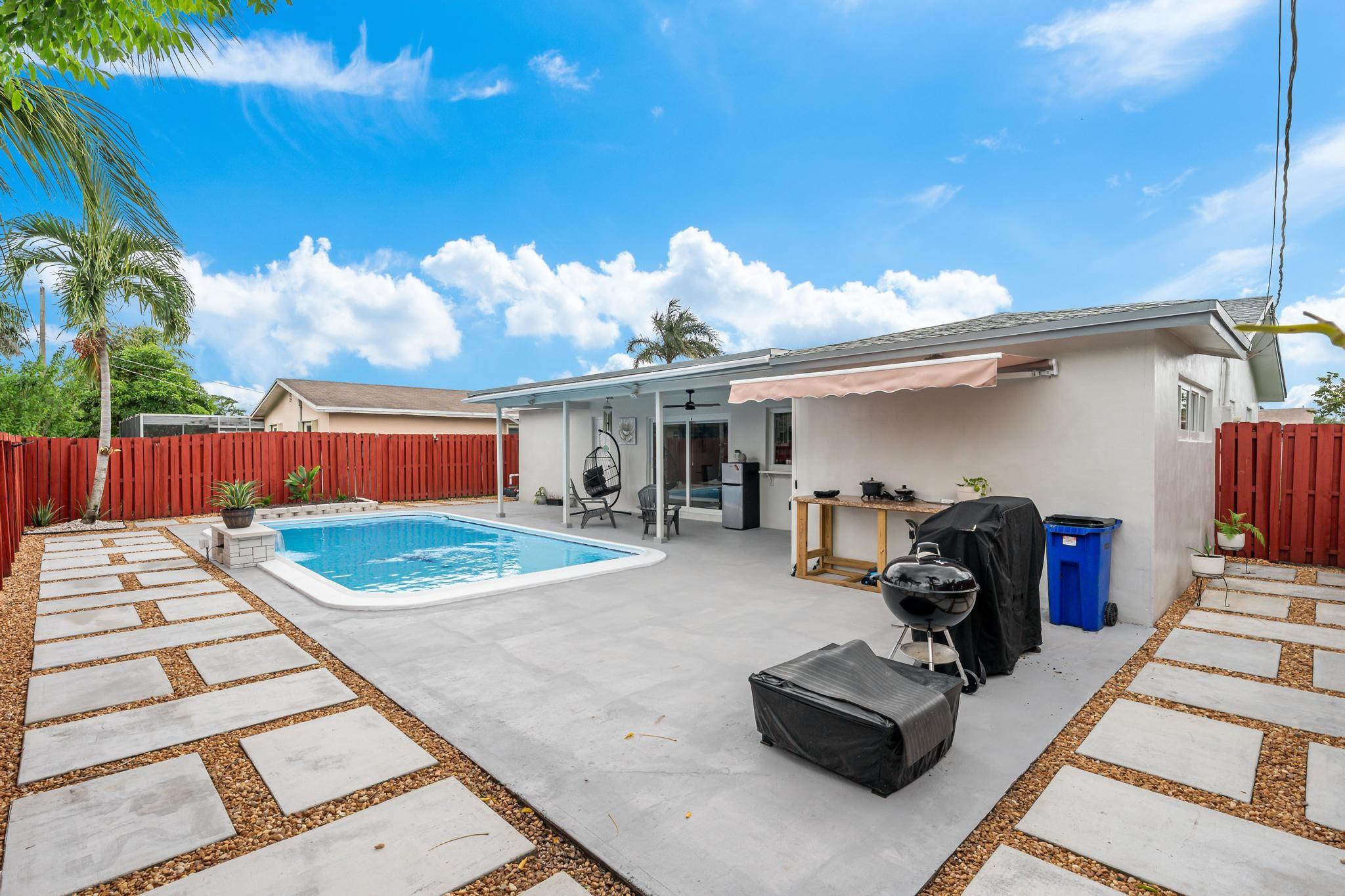 Sunrise Golf Village Sec - Residential