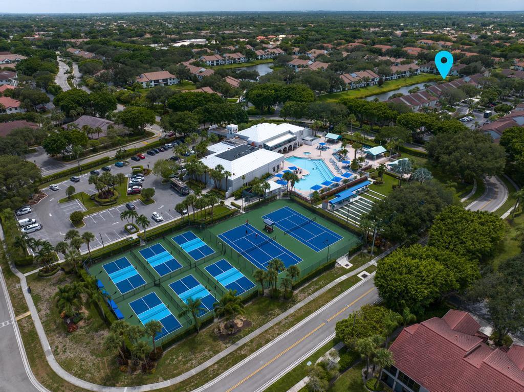 BELLAVISTA VILLAGE CONDO - Residential