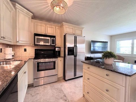 200 Horizons W 111 Boynton Beach FL 33435