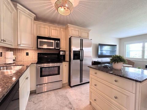 200 Horizons W 111 Boynton Beach FL 33435