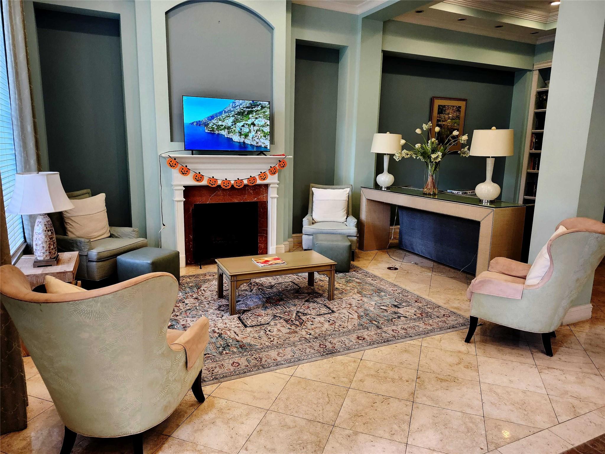 COURTYARDS IN CITYPLACE - Residential Lease