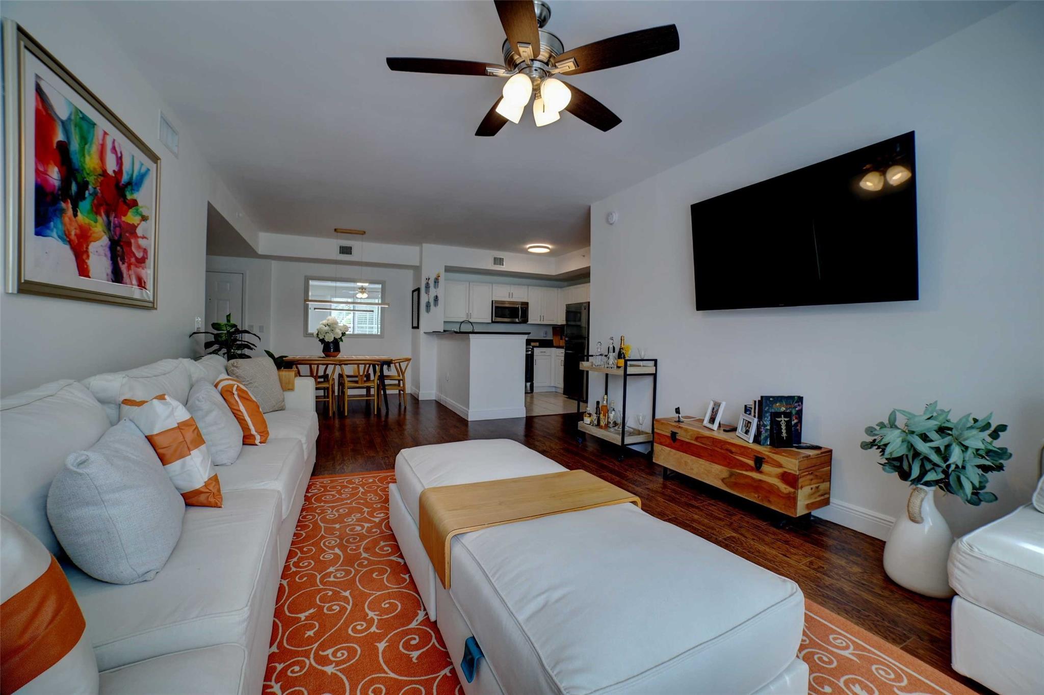 COURTYARDS IN CITYPLACE - Residential Lease