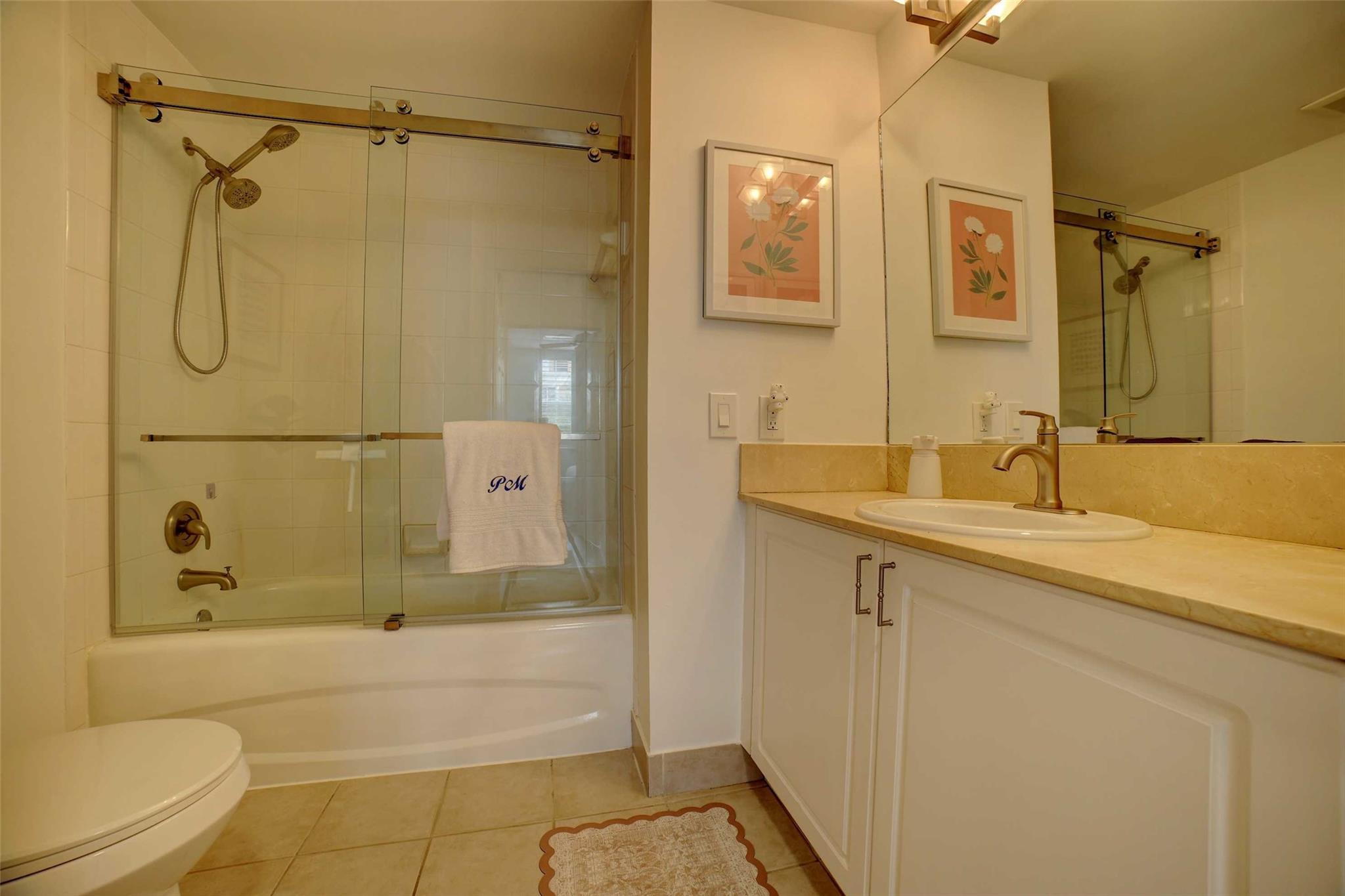 COURTYARDS IN CITYPLACE - Residential Lease