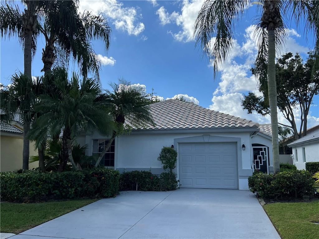 Sawgrass Lakes Homes - Residential