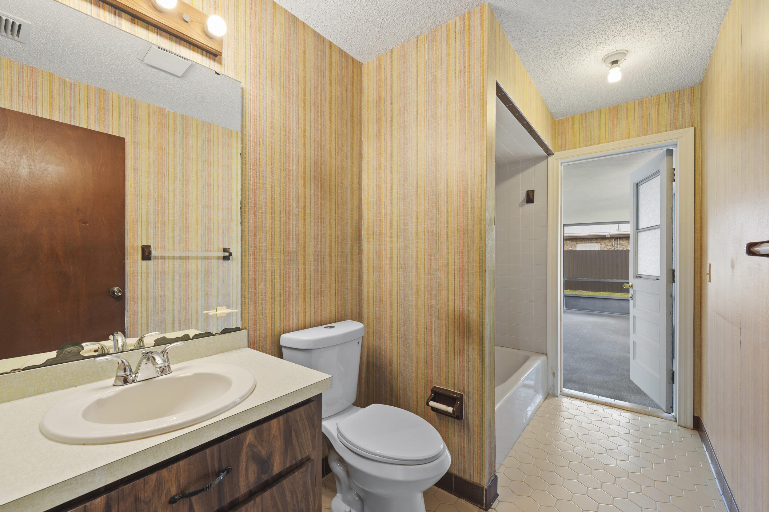 QUAIL ACRES - Residential