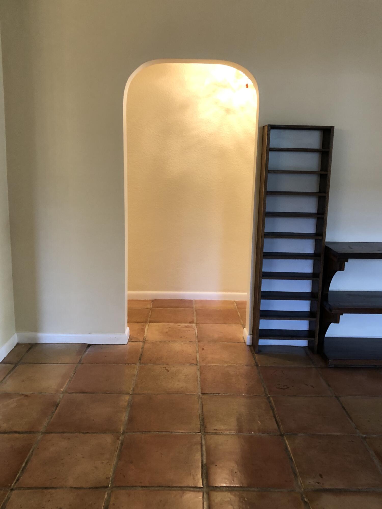 HOLLYWOOD LAKES SECTION - Residential