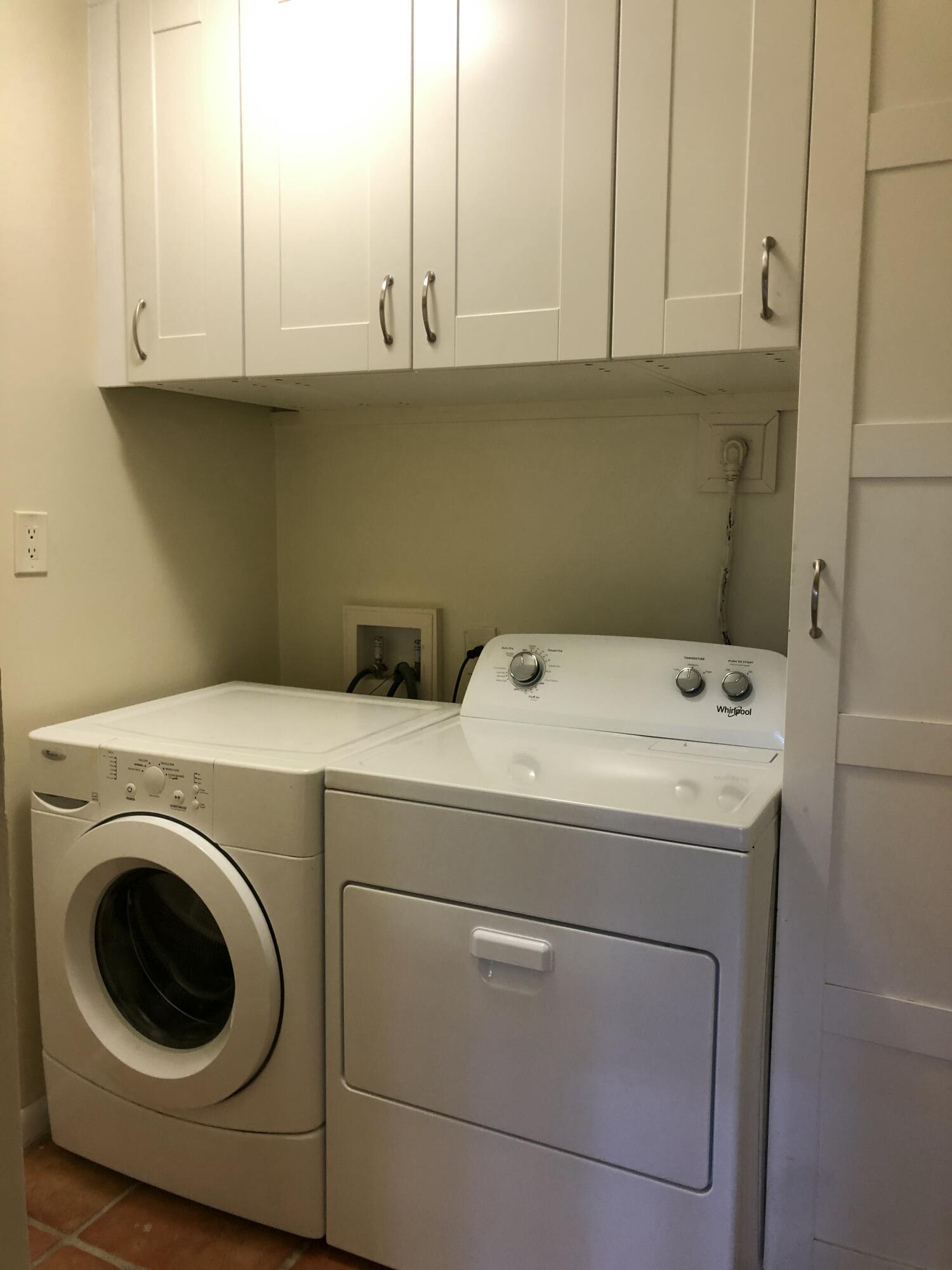 HOLLYWOOD LAKES SECTION - Residential