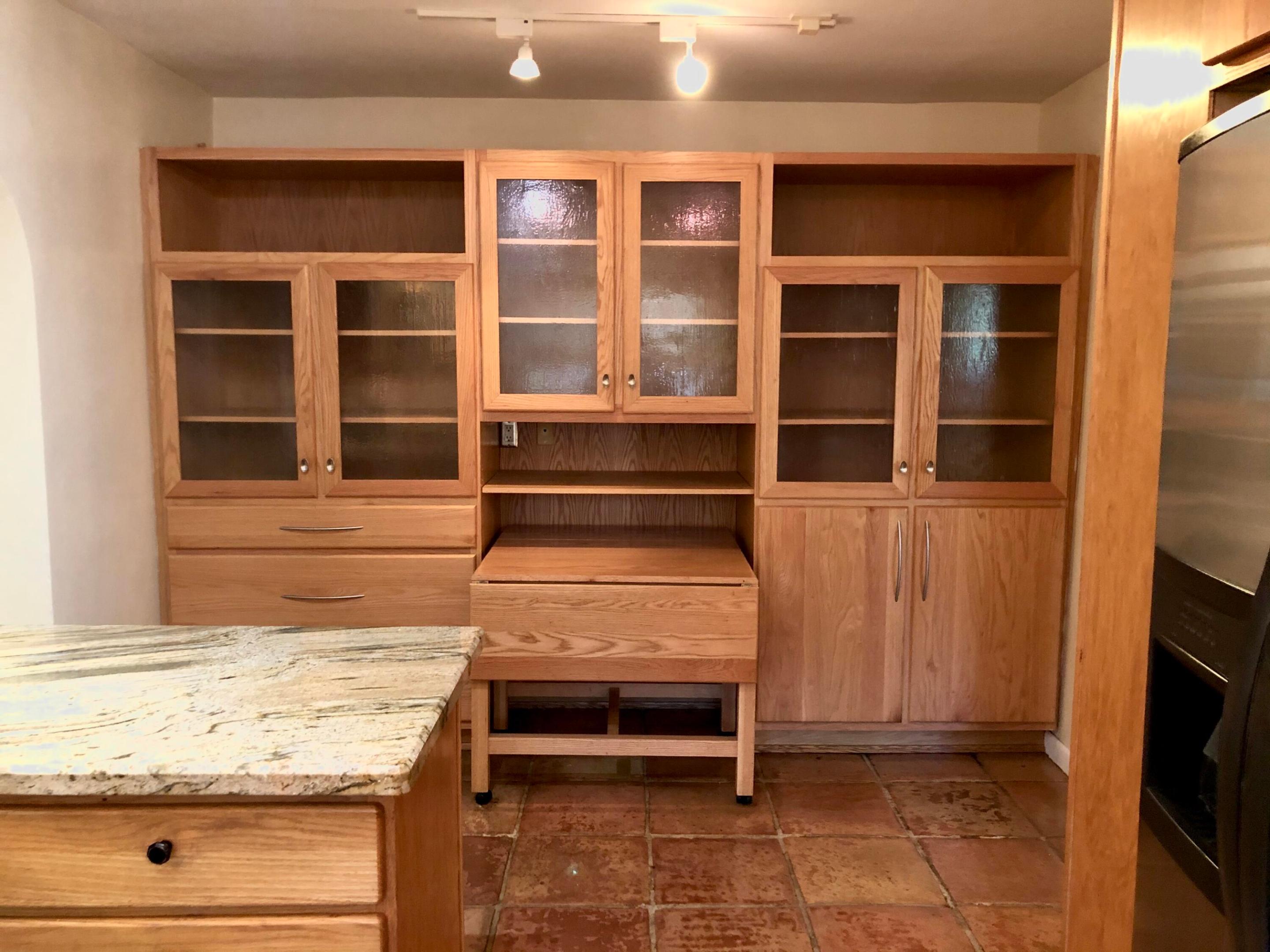 HOLLYWOOD LAKES SECTION - Residential