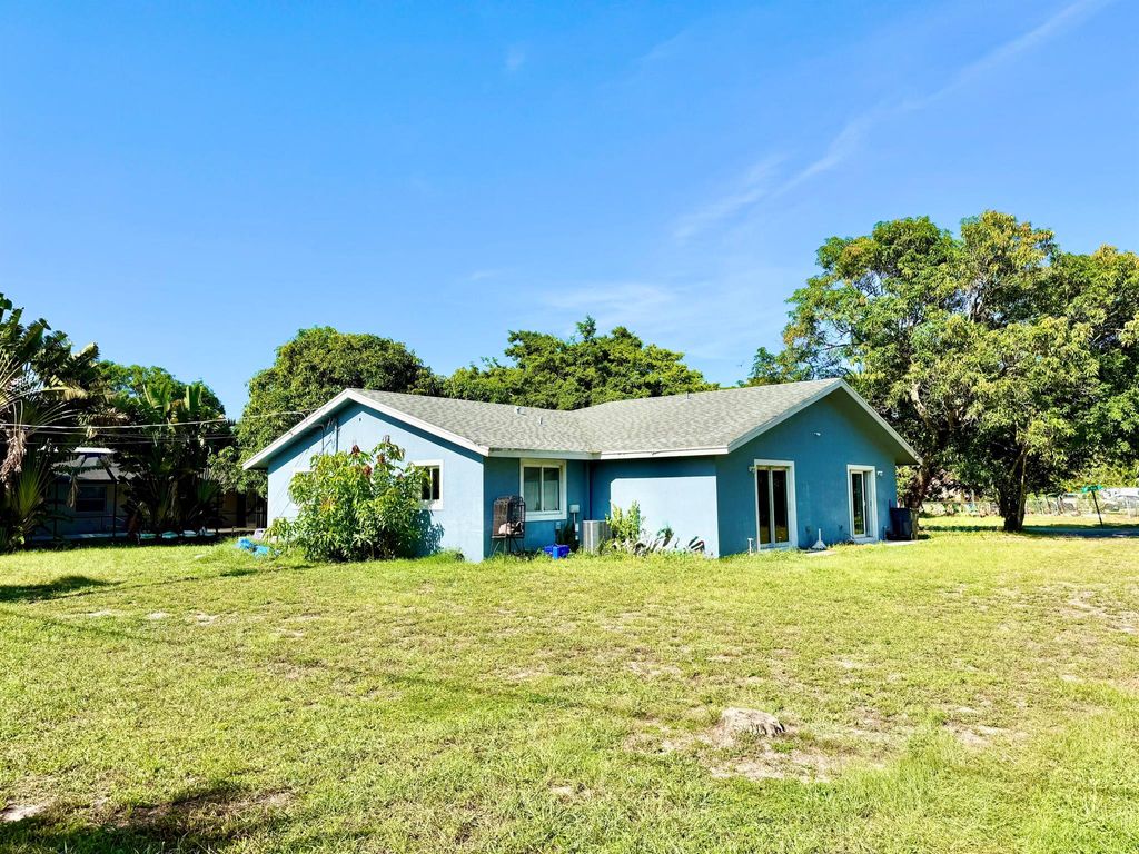 Photo of 4485 47th Avenue S, Lake Worth, FL 33463 (MLS # R11112609)
