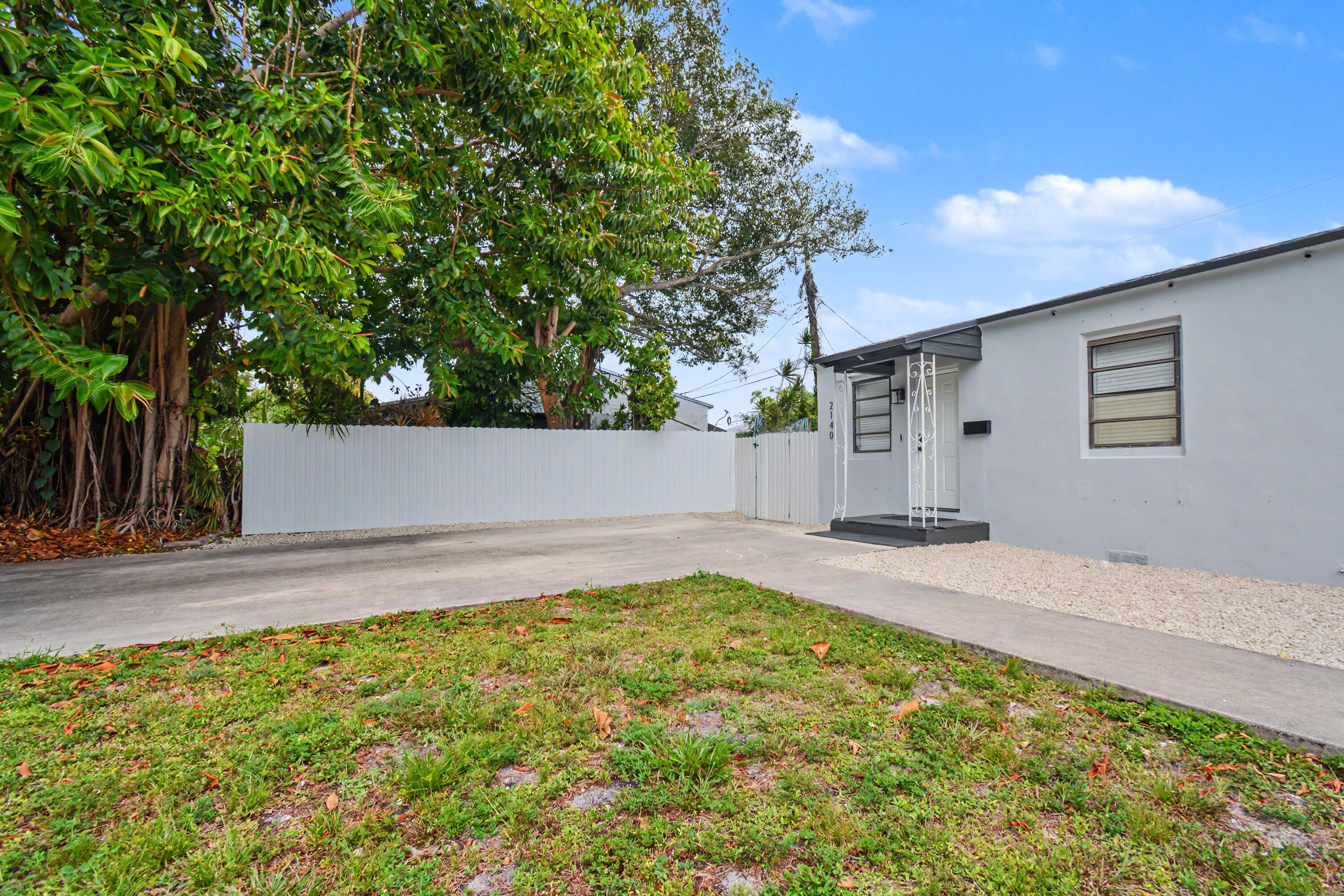 2140 Monroe Terrace