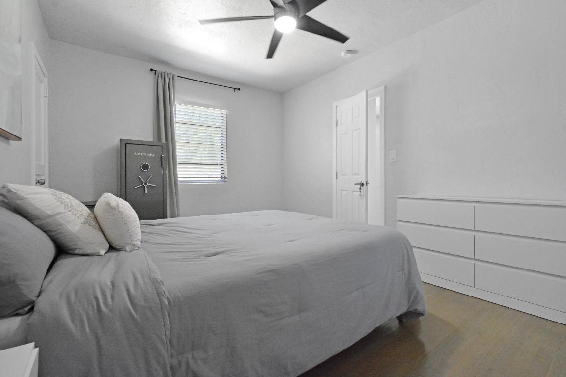 HARRIS ESTATES - Residential Income