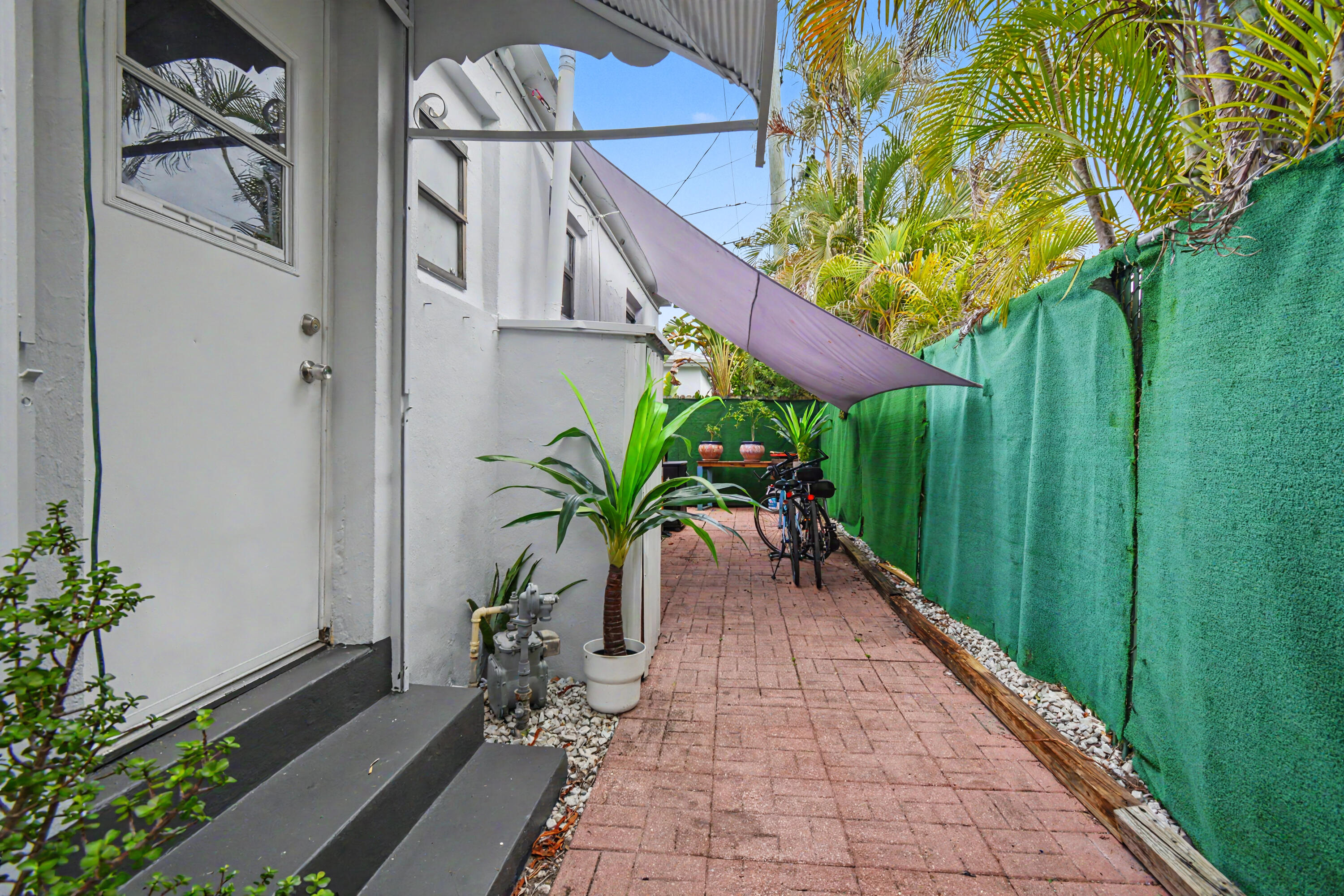 2140 Monroe Terrace