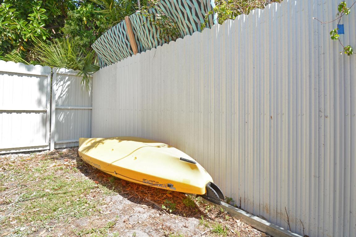 HARRIS ESTATES - Residential Income