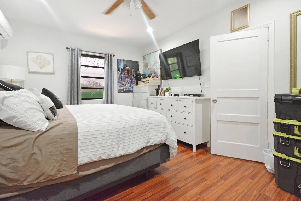 HARRIS ESTATES - Residential Income