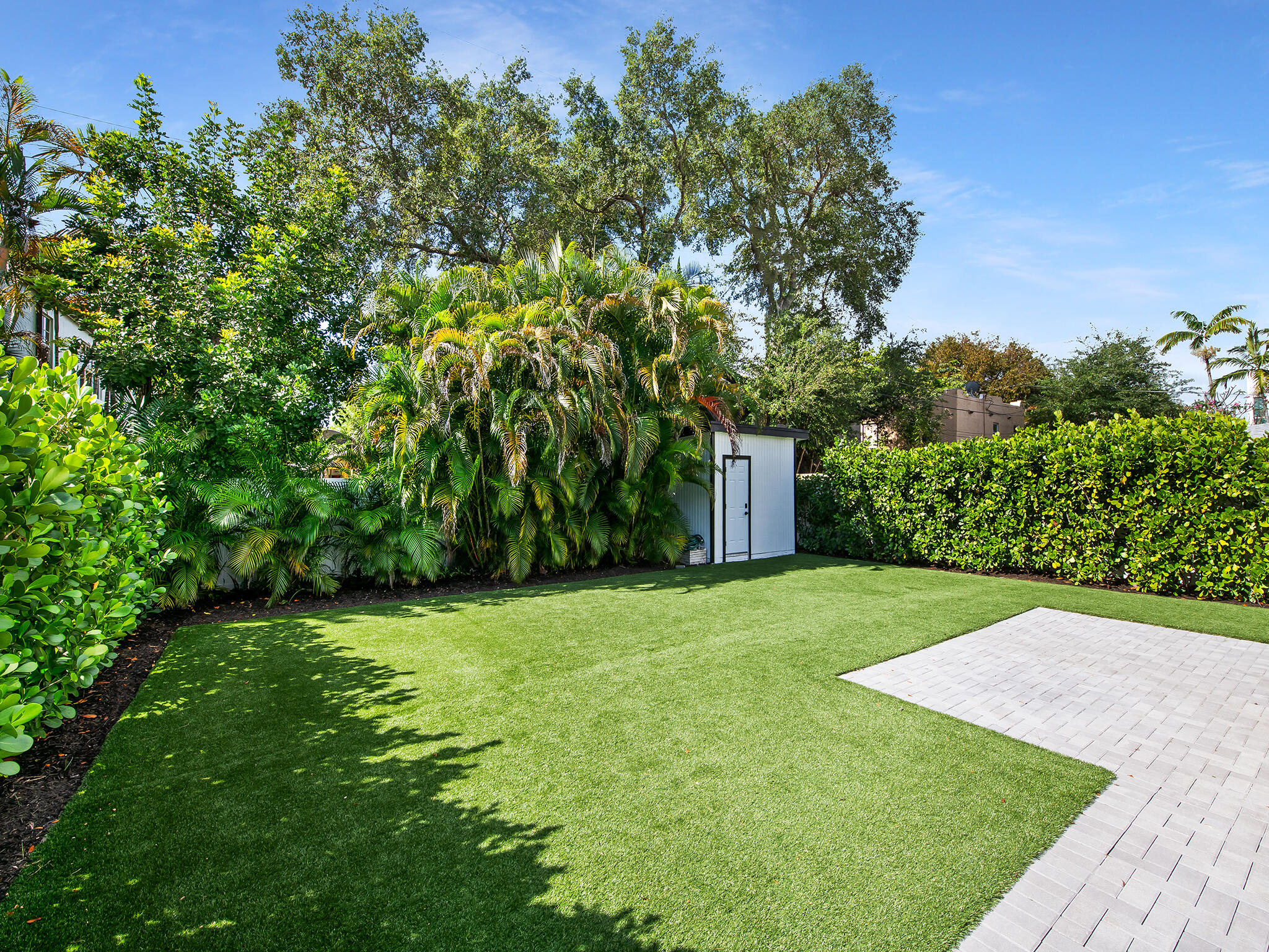 LAS OLAS PARK CORR PLAT - Residential Income