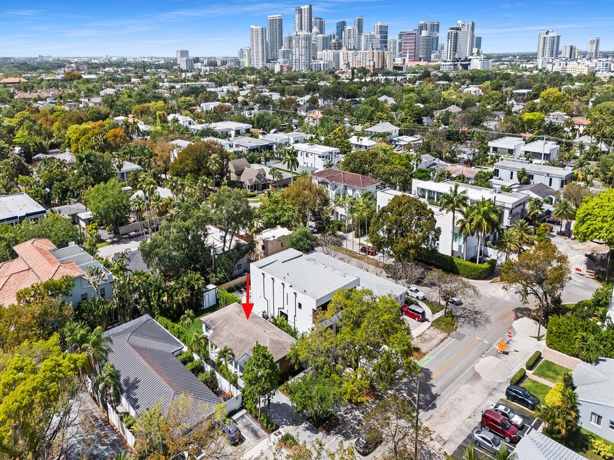 TWO TOTALLY SEPARATE 2/1 DUPLEX! PRIME VICTORIA PARK LOCATION 1 BLOCK FROM "MAIN CITY PARK ~ HOLIDAY PARK! FEE SIMPLE 1600SF DUPLEX! FRESH 2025 CONTEMPORARY REMODEL TOP TO BOTTOM!  Duplex 4 Bed 2 Bath, 4 parking spaces. Both with Laundry Rooms! Huge fenced yard with artificial turf! Tool Shed!  New Hurricane Windows! New Roof! New Kitchens! New floors!  No deferred maintenance!  Walking Distance to Las Olas, Restaurants, Shopping, night life, and close proximity to beach making this the ideal location for a short term rental! each unit features separate utility meters, custom kitchens, custom bathrooms, stunning finishes, and in unit laundry. Don't miss this opportunity to Generate income/grow equity in one of the fastest growing and upscale neighborhoods in South Florida!