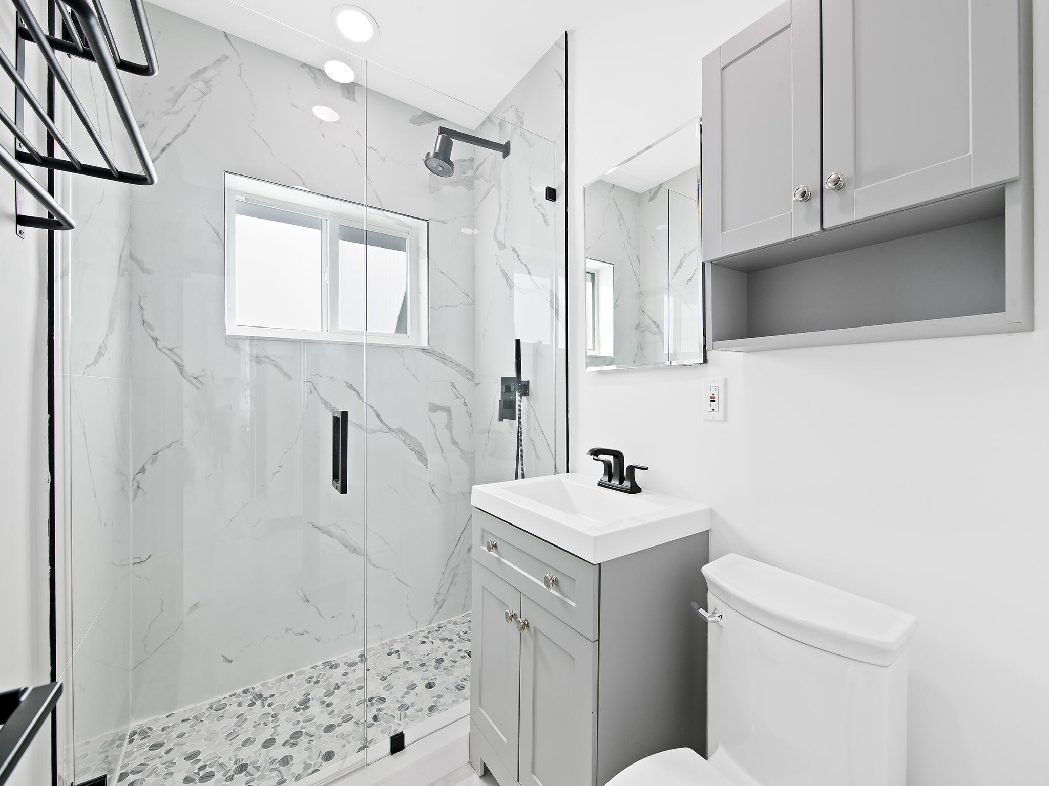 LAS OLAS PARK CORR PLAT - Residential Income