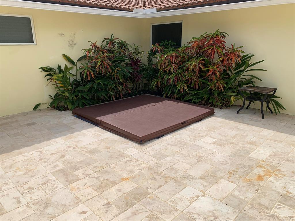 LIGHTHOUSE POINT 2ND SEC - Residential Lease