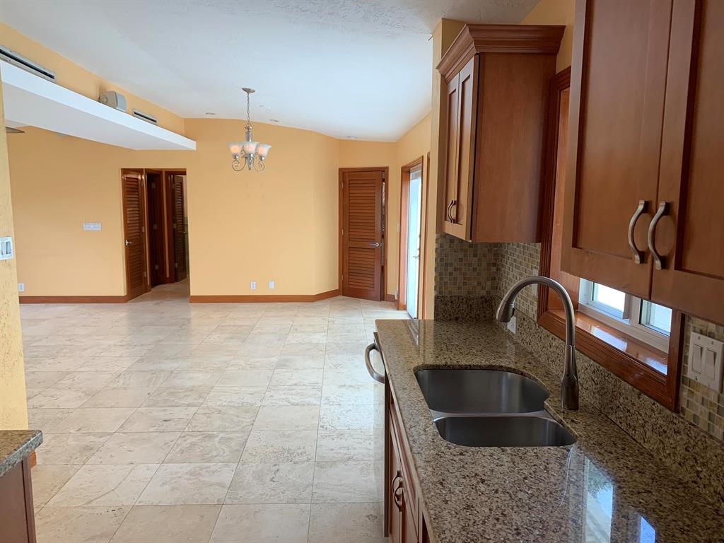 LIGHTHOUSE POINT 2ND SEC - Residential Lease