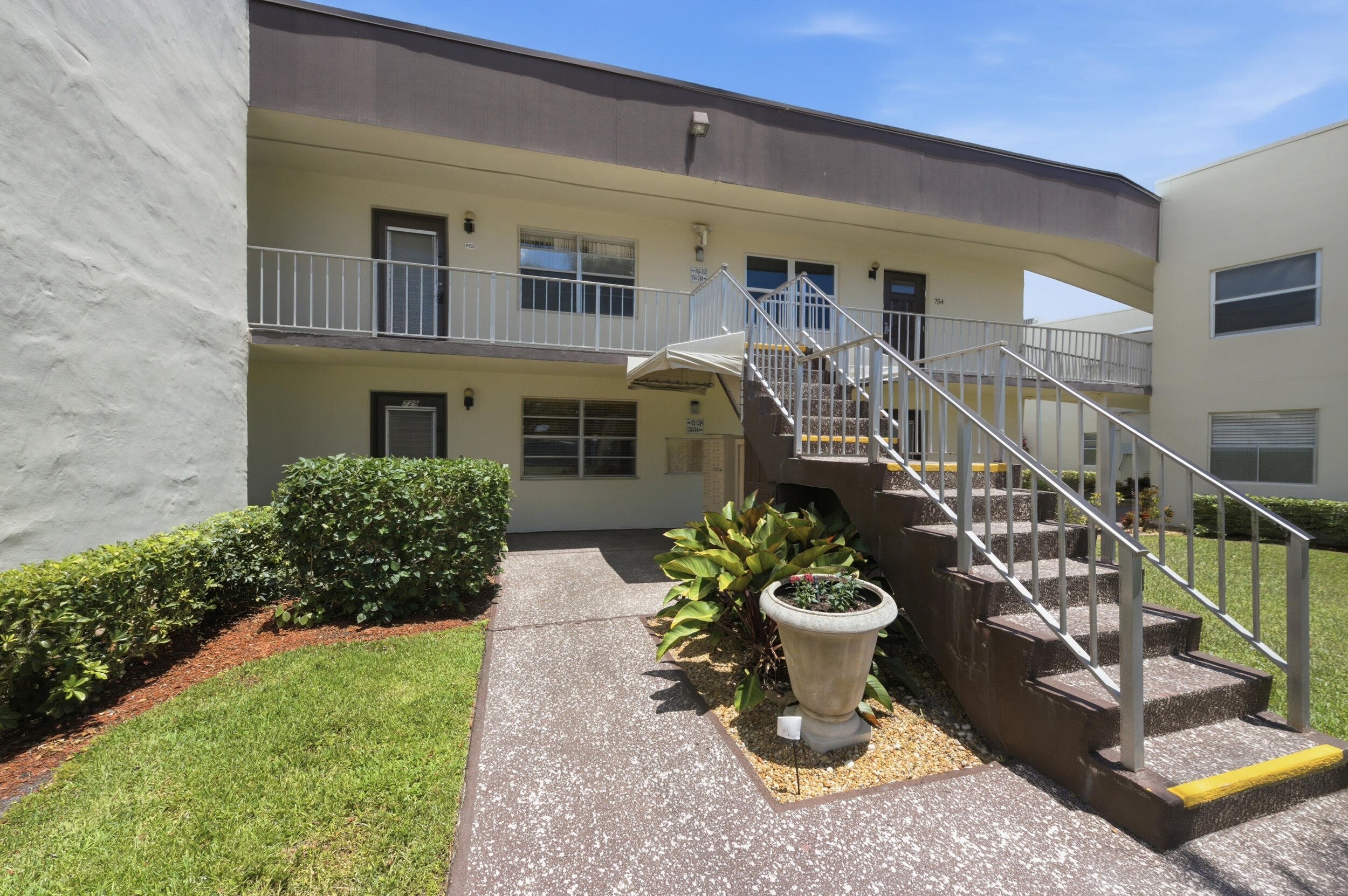 KINGS POINT NORMANDY CONDOS - Residential Lease