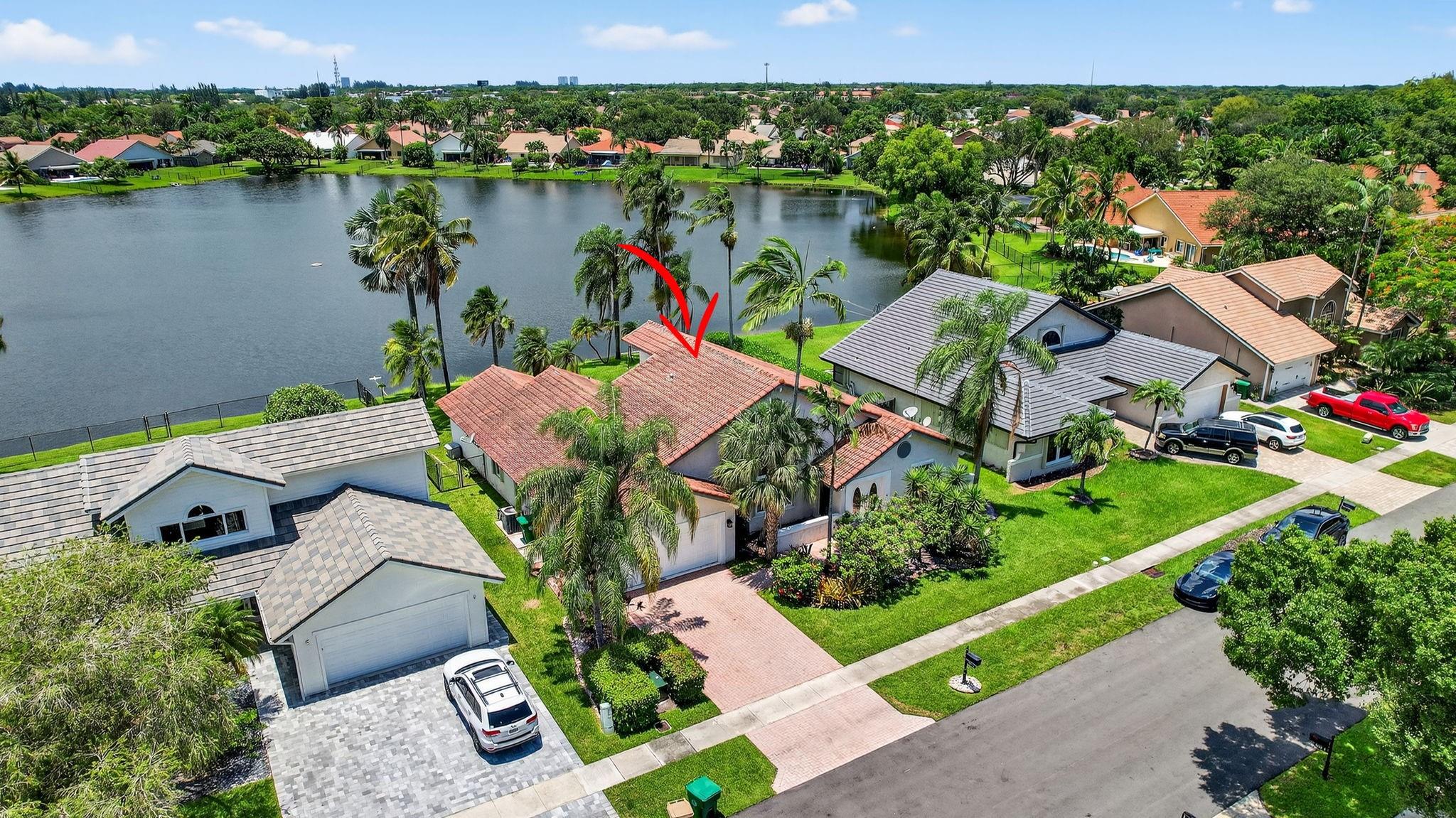 1661 E Oak Knoll Cir