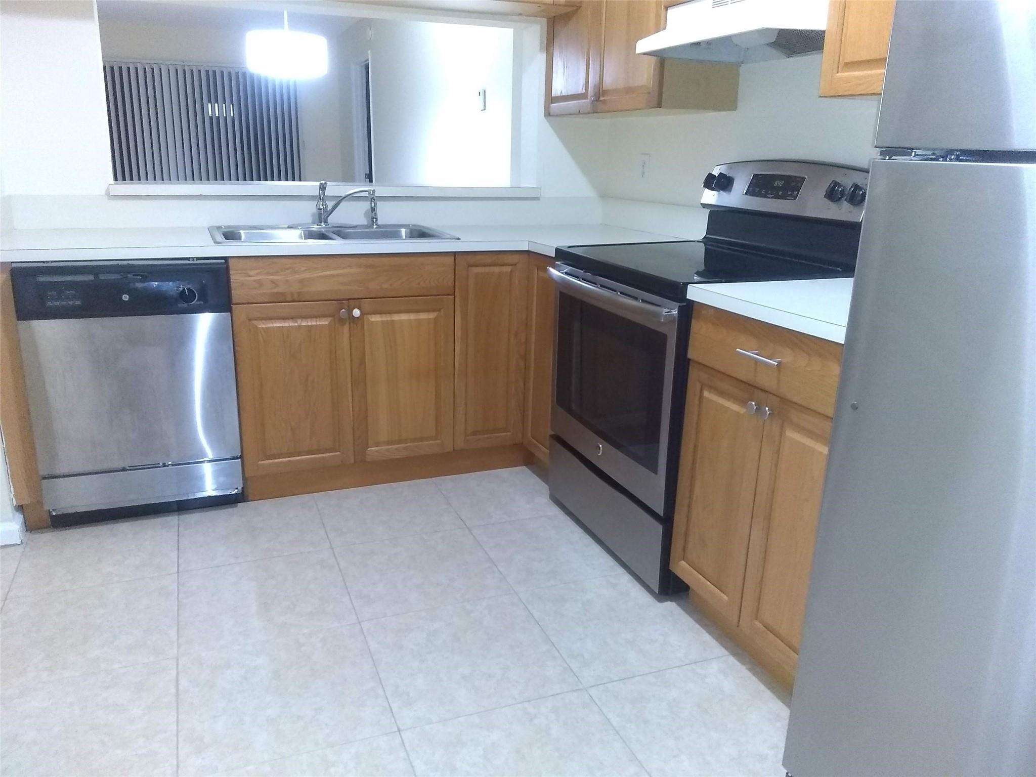 3350 Jaywood Ter 123
