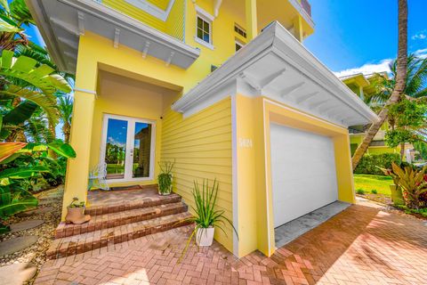 A home in Hutchinson Island