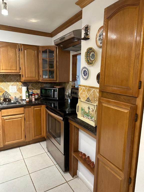 CARLTON BAY CONDO - Residential