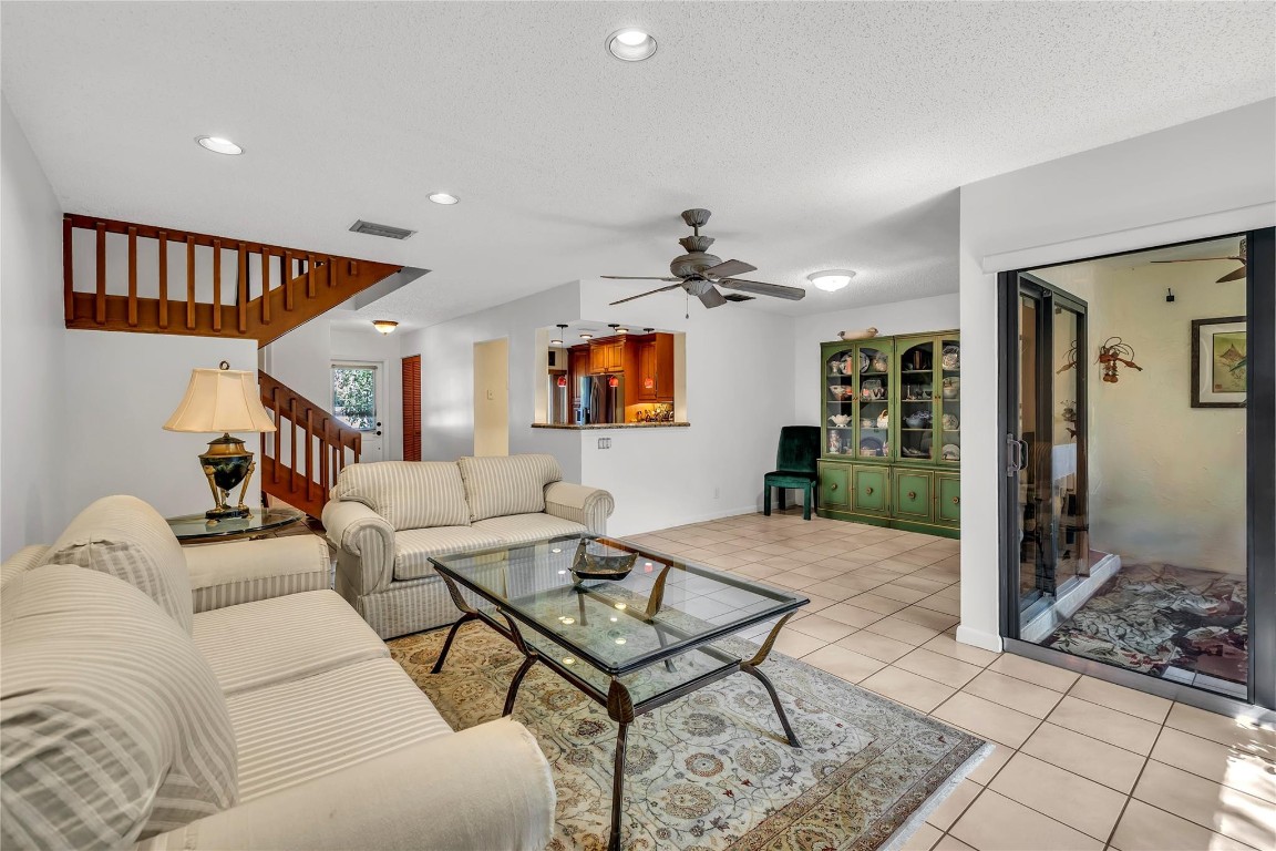 GOLDEN RAINTREE I - Residential