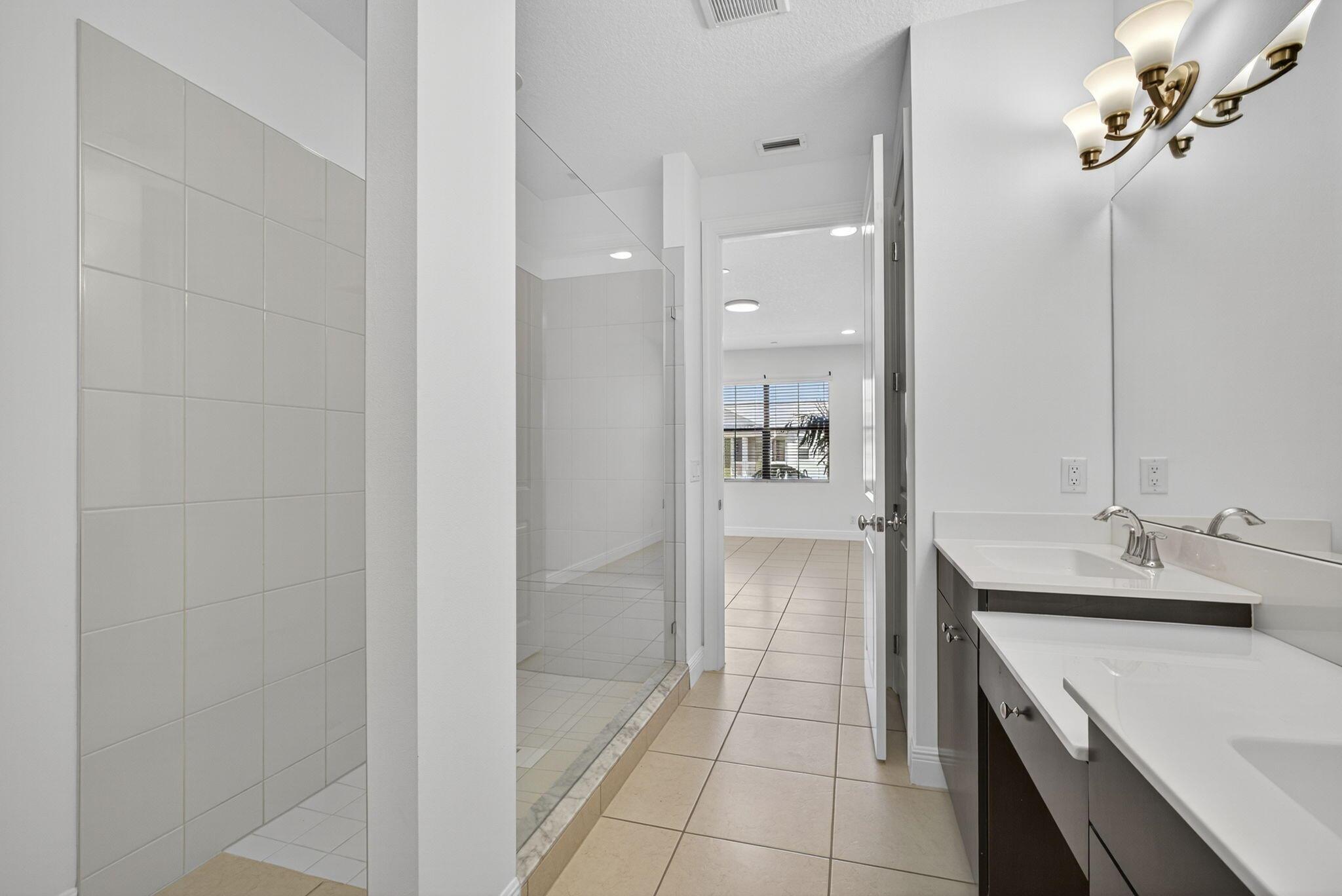 ALTON NEIGHBORHOOD 1 - Residential Lease