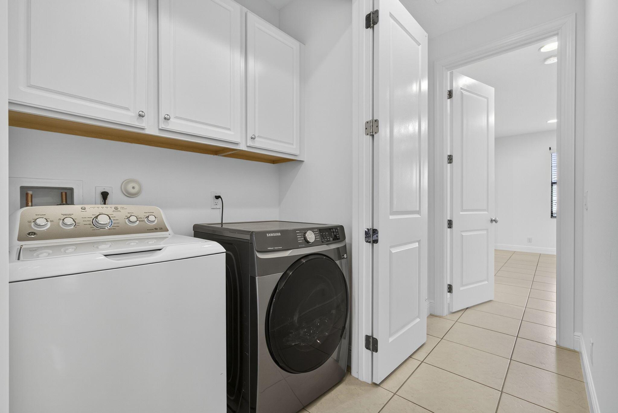ALTON NEIGHBORHOOD 1 - Residential Lease