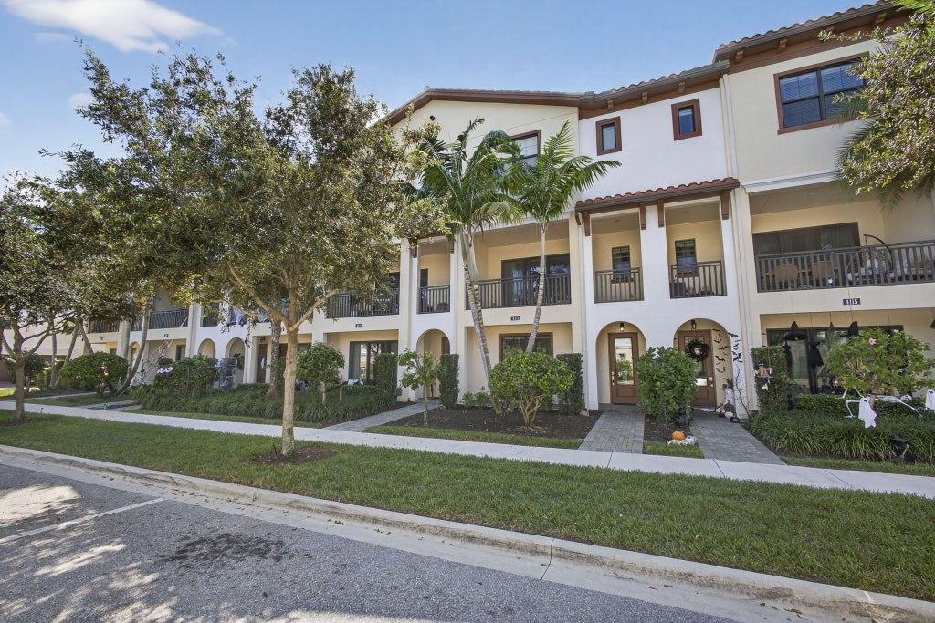 Photo of 4113 Faraday Way, Palm Beach Gardens, FL 33418 (MLS # R11135306)