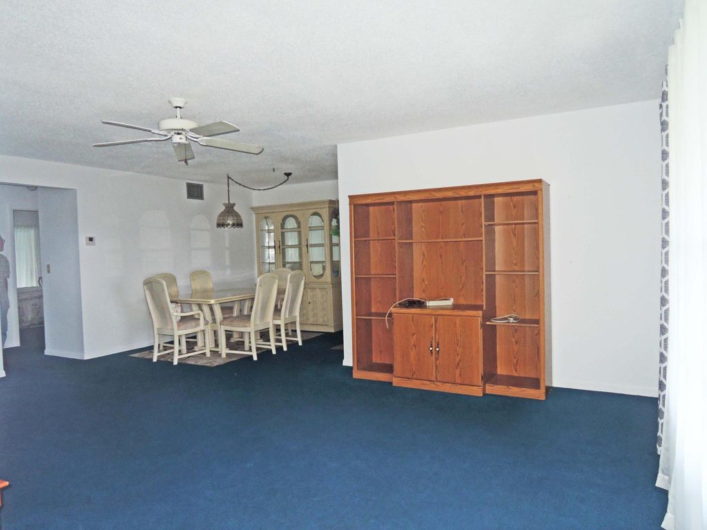 Photo of 414 Sandpiper Drive #Apt B(E), Fort Pierce, FL 34982 (MLS # R11010134)