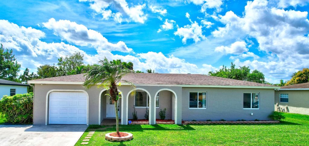 Photo of 10884 Gantry Street, Boca Raton, FL 33428 (MLS # R10784341)