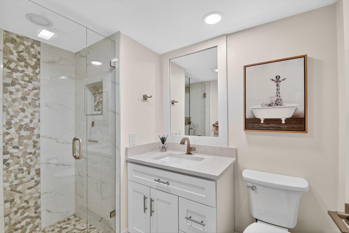 SOUTHPORT AT HUNTERS RUN CONDO - Residential