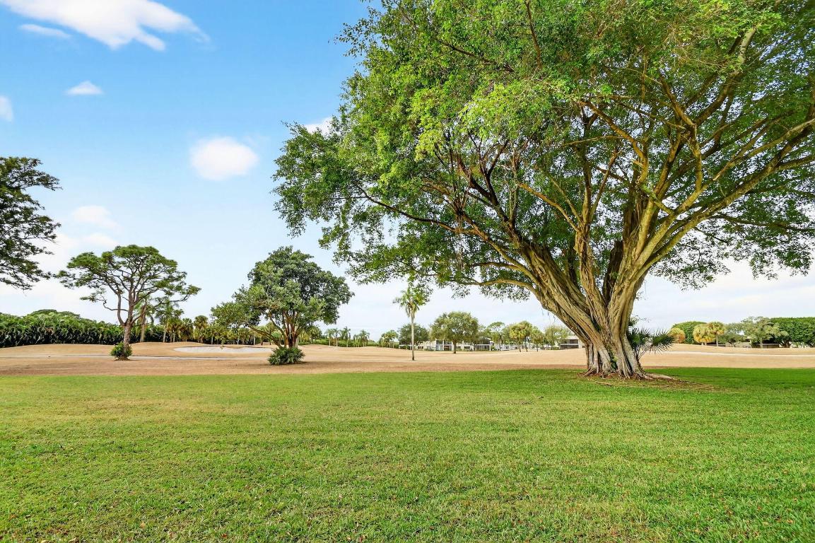 SOUTHPORT AT HUNTERS RUN CONDO - Residential