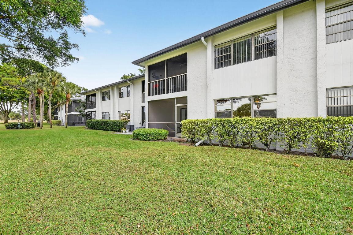 SOUTHPORT AT HUNTERS RUN CONDO - Residential