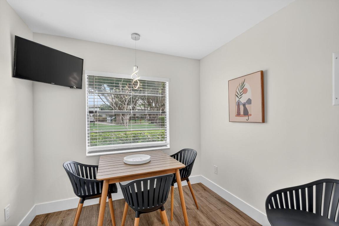 SOUTHPORT AT HUNTERS RUN CONDO - Residential