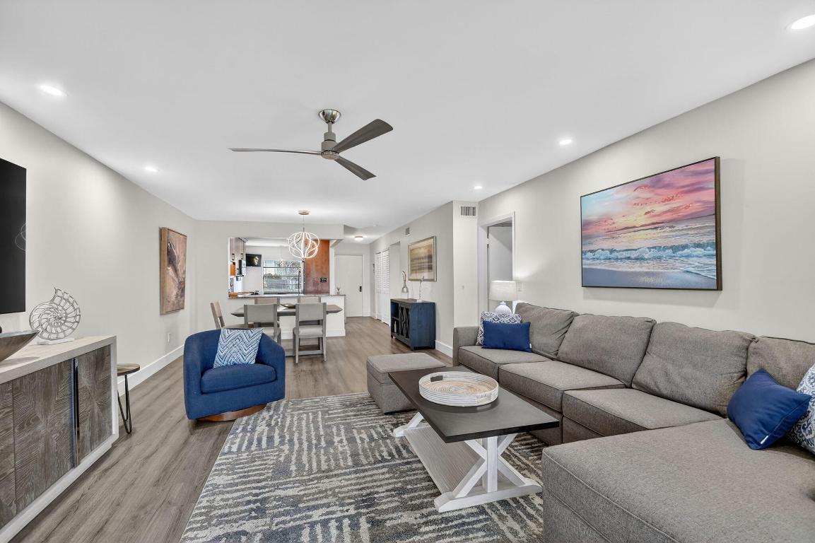 SOUTHPORT AT HUNTERS RUN CONDO - Residential