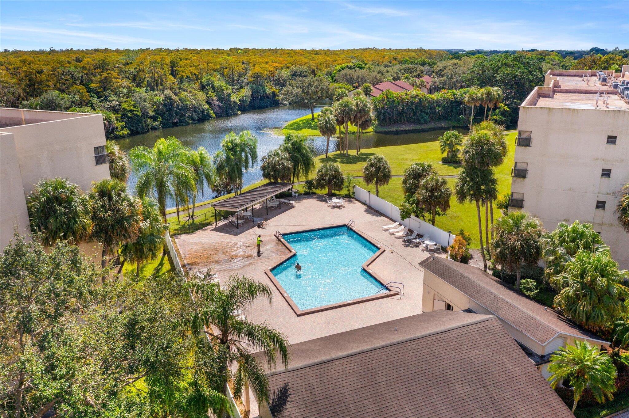 TRADEWINDS C CONDO - Residential