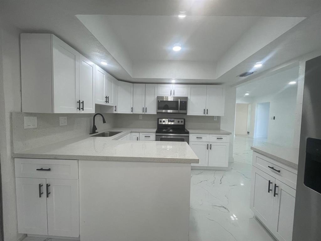Photo of 3290 NW 39TH Street, Lauderdale Lakes, FL 33309 (MLS # B26069967)