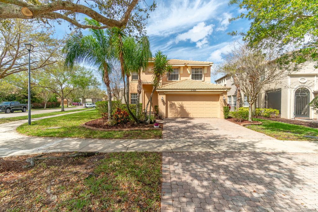 Photo of 11769 SW Bennington Circle, Port Saint Lucie, FL 34987 (MLS # B26005566)