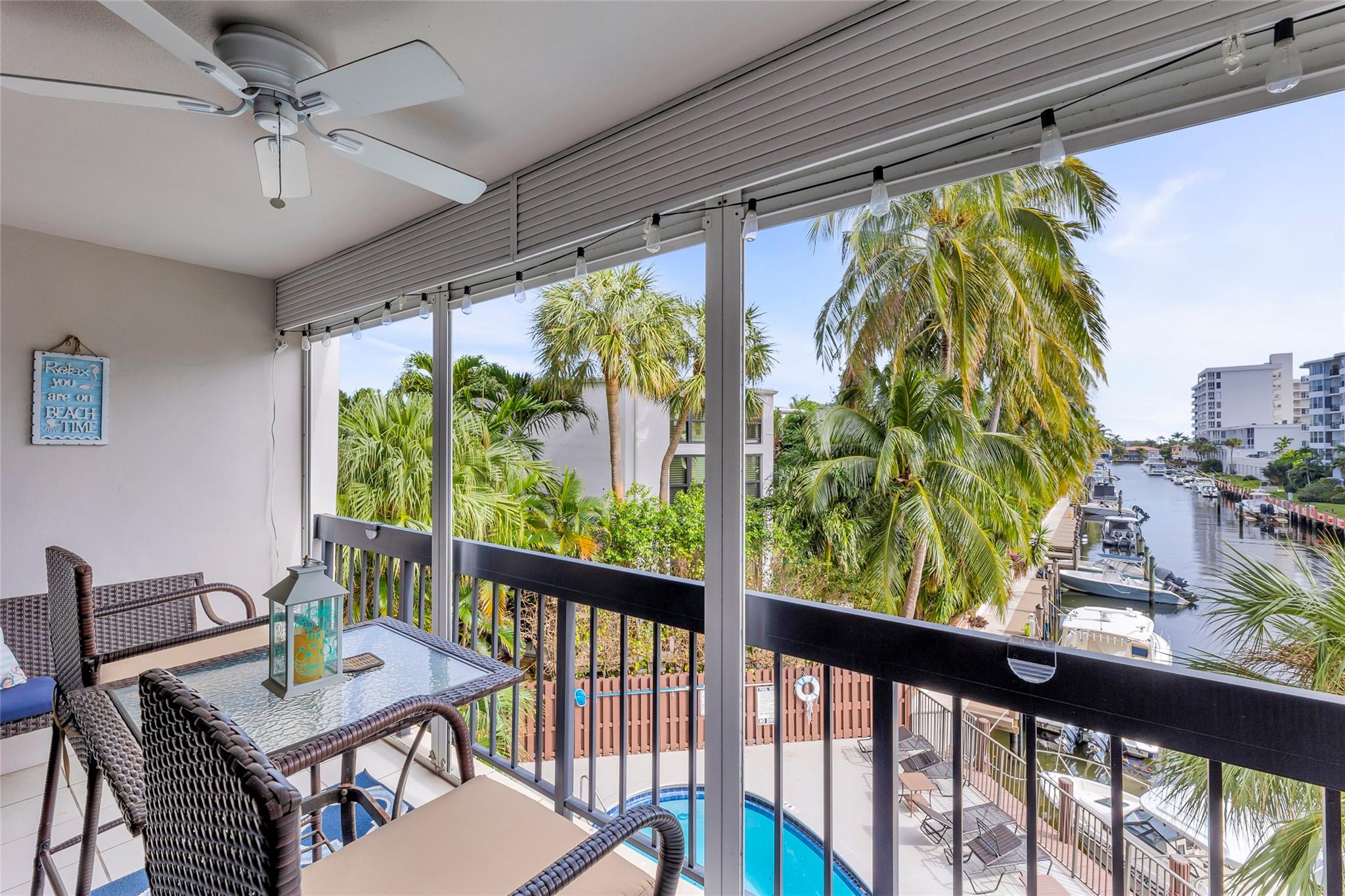 CORAL TOWERS CONDO - Residential