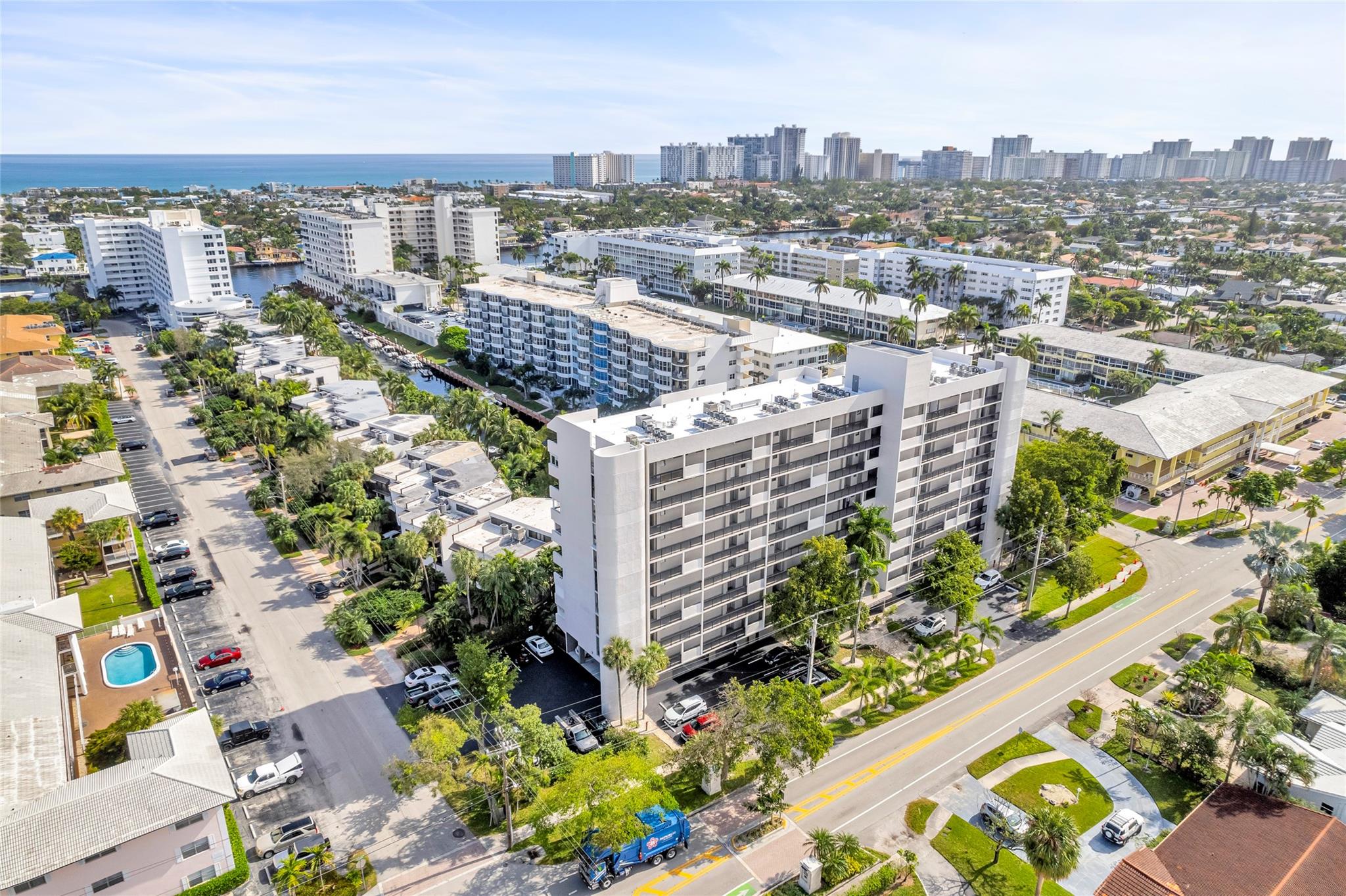 CORAL TOWERS CONDO - Residential