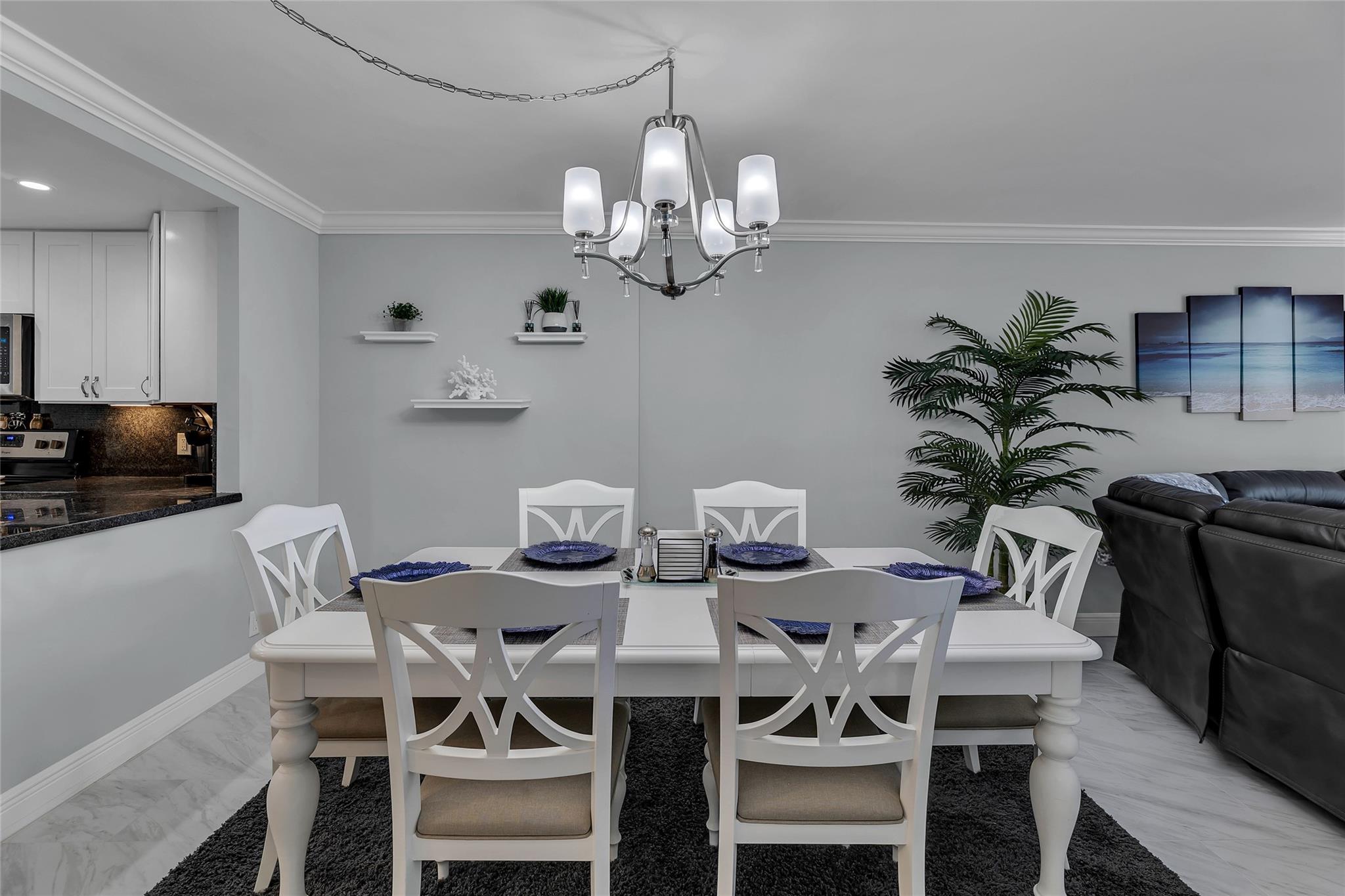 CORAL TOWERS CONDO - Residential