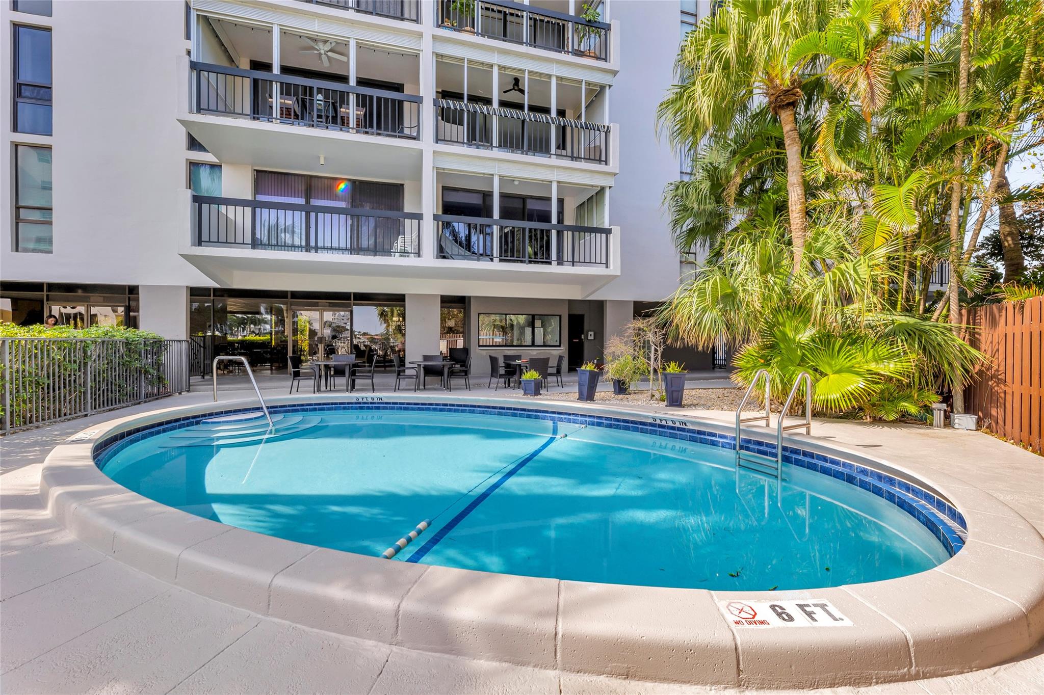 CORAL TOWERS CONDO - Residential