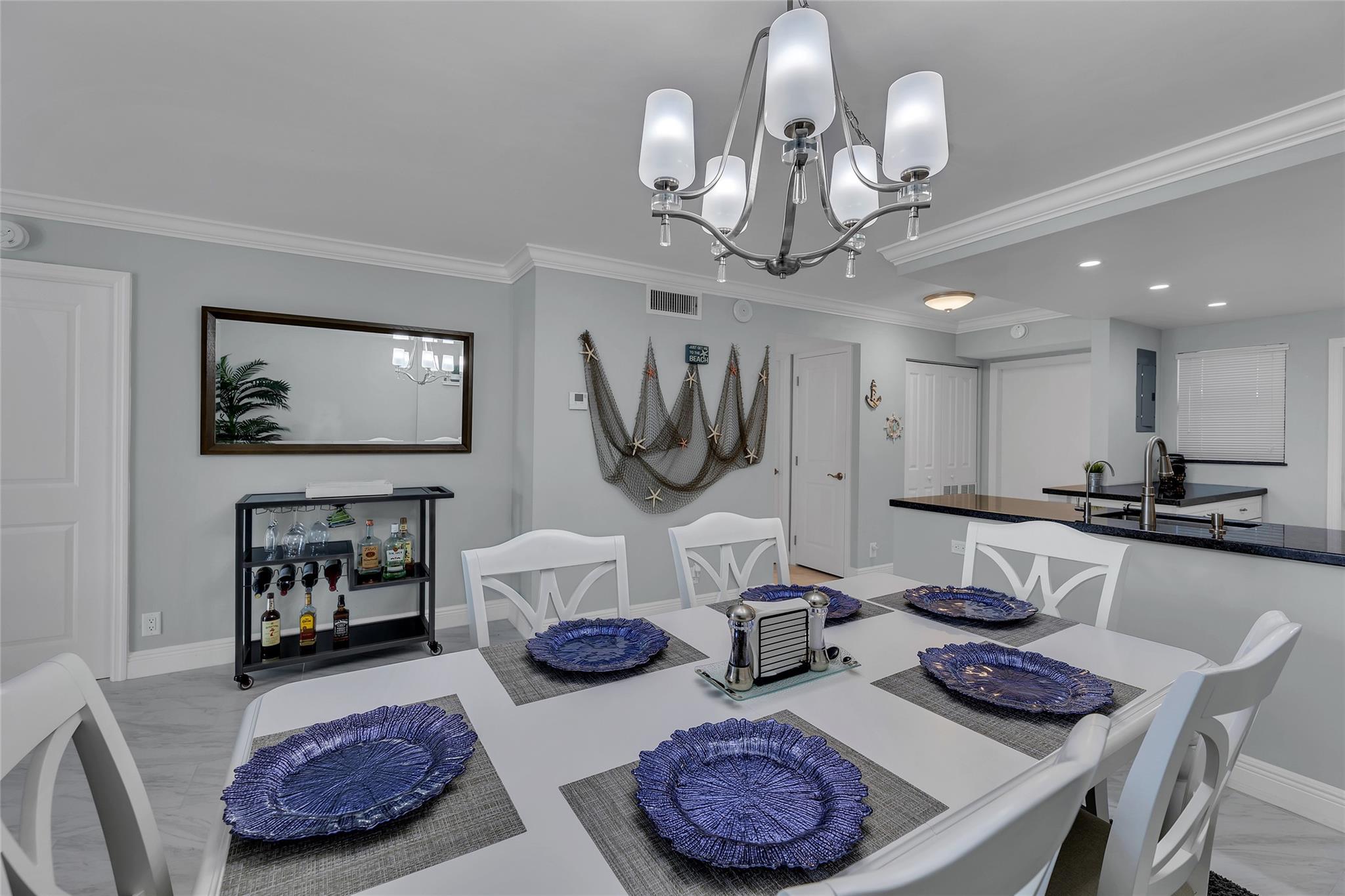 CORAL TOWERS CONDO - Residential