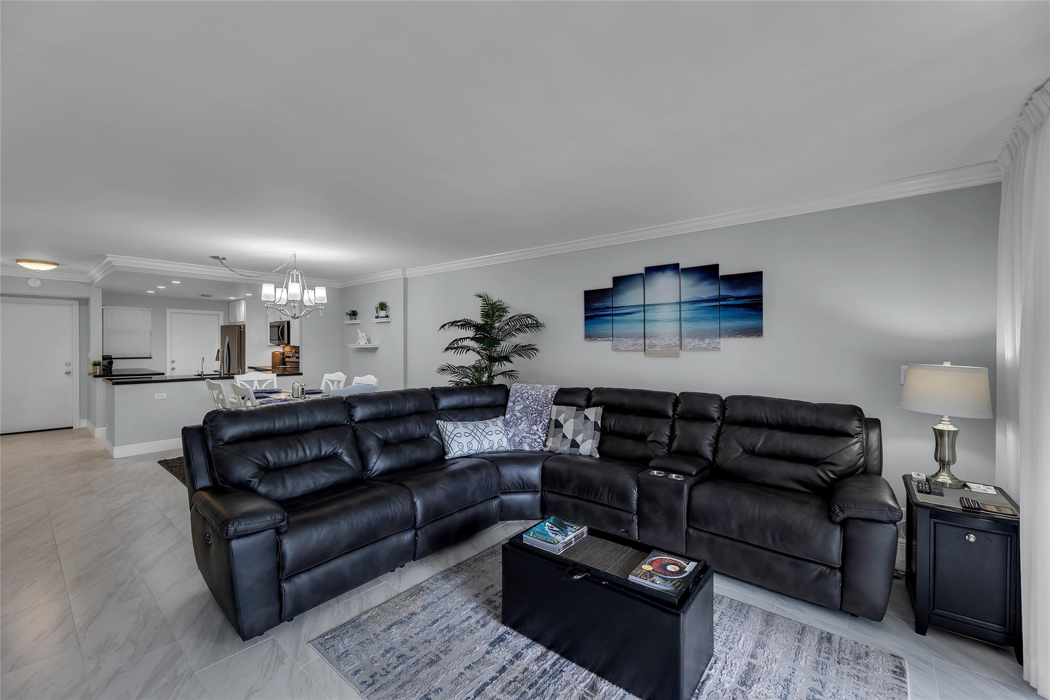 CORAL TOWERS CONDO - Residential