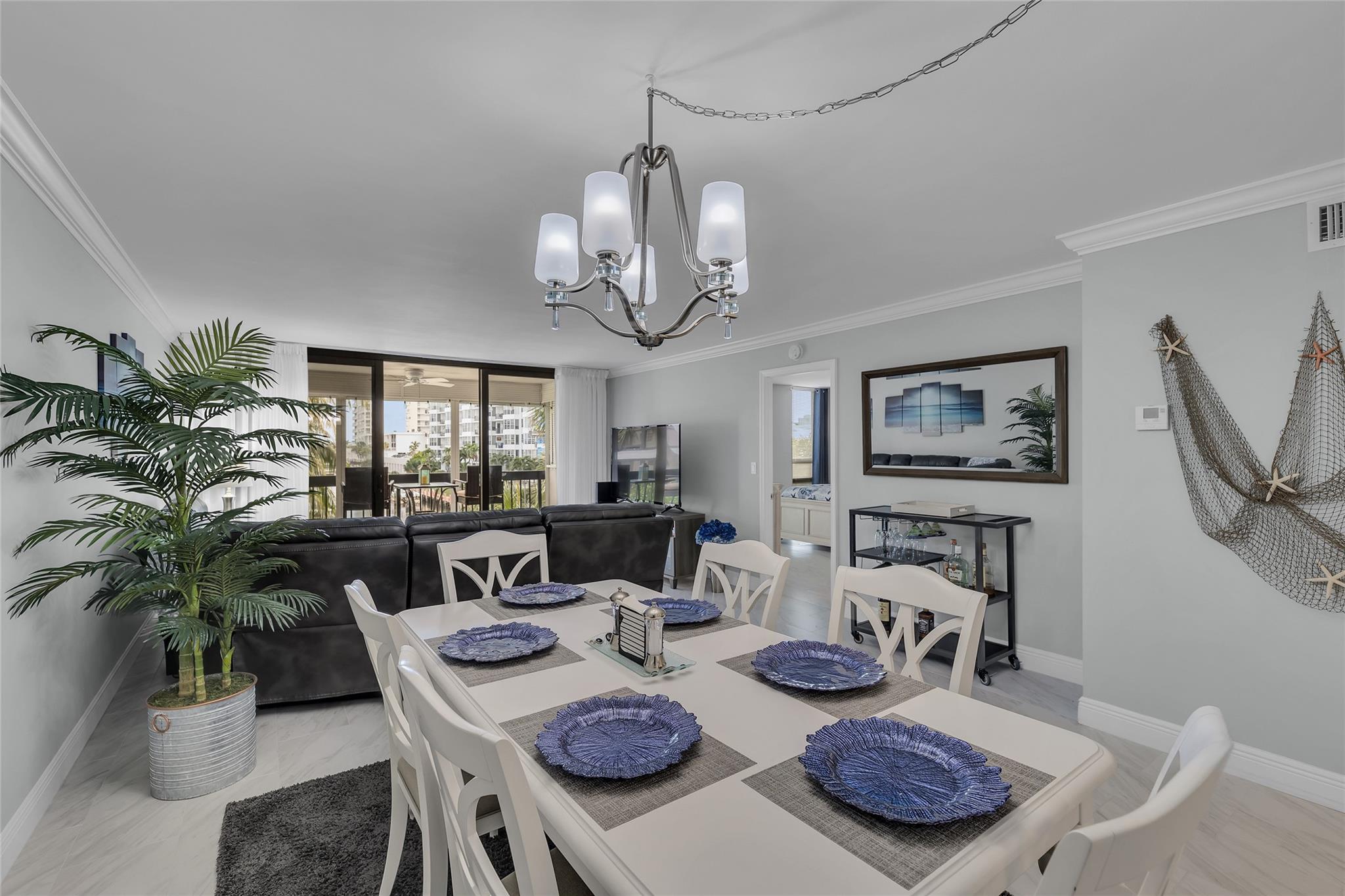 CORAL TOWERS CONDO - Residential