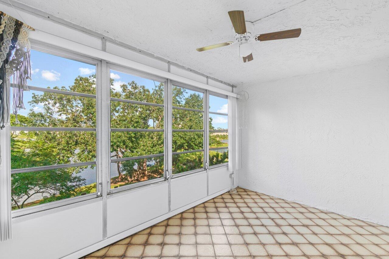 VILLAGES OF ORIOLE BONAIR - Residential